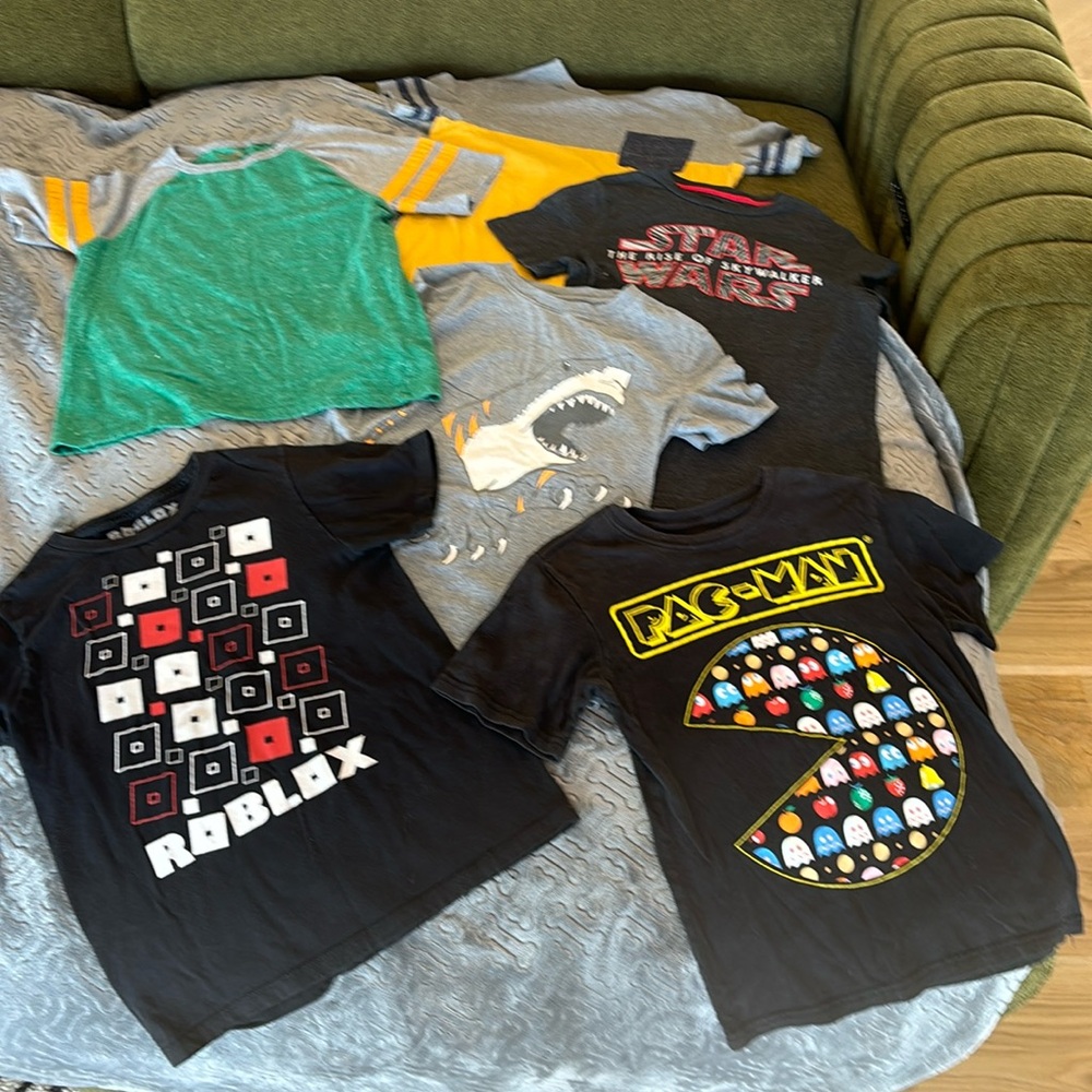 💙 Bundle of 6 Boys T-shirts 💙